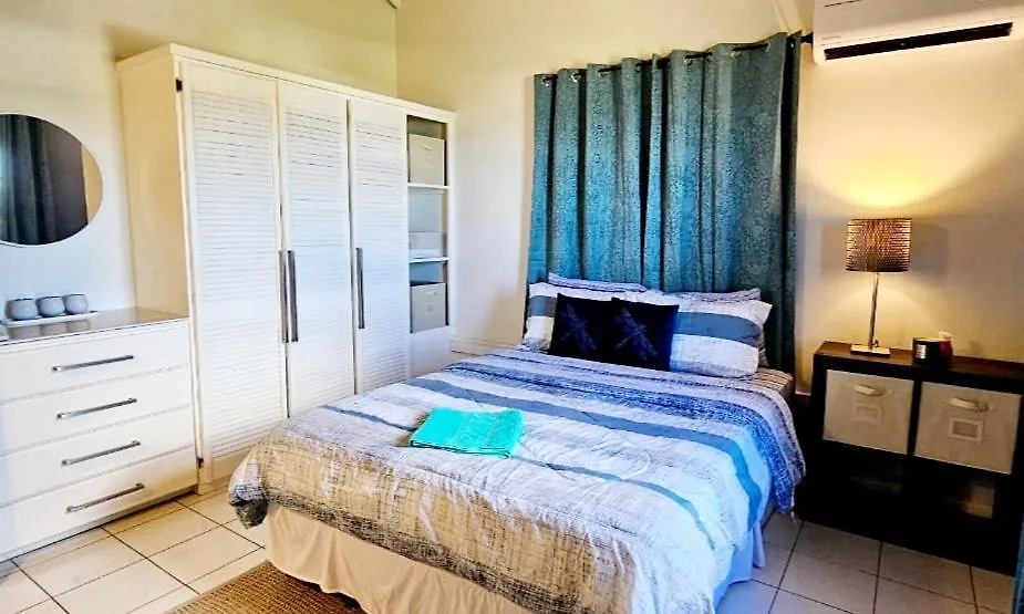 Guest house Silver View Apartments St. George's