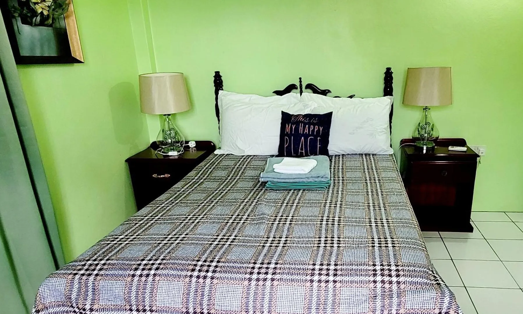 Silver View Apartments St. George's Guest house
