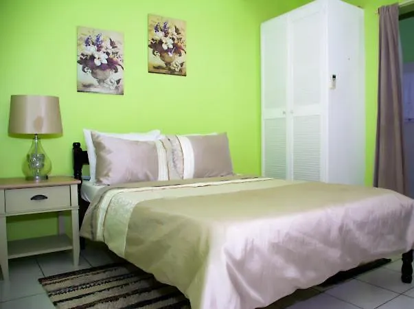 Guest house Silver View Apartments St. George's Grenada